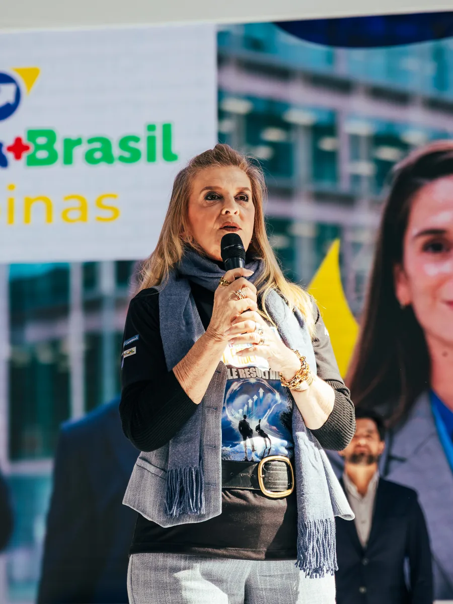PH Marx fotografando palestrante em feira de negócios em Campinas